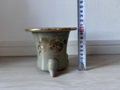 時代物】中国古美術 龍泉窯系 青磁鬼面三足陽刻 香炉 瓶掛 茶道具 唐物