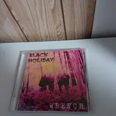 WRENCH/ブラック・ホリデイ
