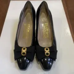 ★サルヴァトーレフェラガモ★黒 リボン付きパンプス
