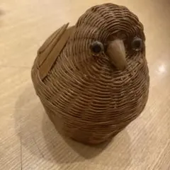 【美品】とり　鳥　木彫り　オブジェ　置物　インテリア　工芸品　美術品　A2597 美品】とり 鳥 木彫り オブジェ 置物 インテリア 工芸品 美術品 A2597