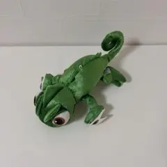 ディズニー　ラプンツェル　パスカル　カメレオン 肩乗せ