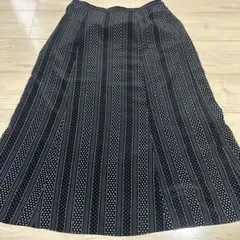 インディヴィ　ドット柄 フレアスカート ロング丈 ブラック　15号　大きいのサムネイル