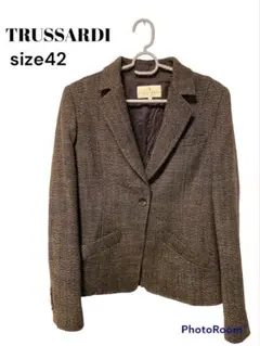 トラサルデイ　SIZE42 ジャケット　アウター