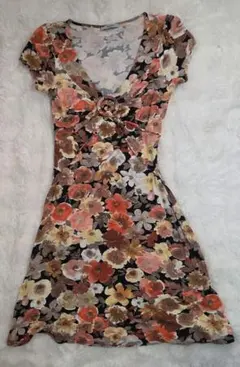 EGERIE PARIS 花柄ワンピース エジェリ　ストレッチ 半袖