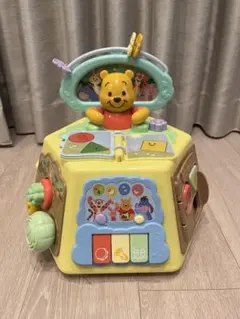 【値下げ】タカラトミーくまのプーさん 初めての英語　知育玩具 音楽付き