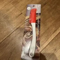 貝印 レッドカラーでクリームの中でも目立つクリーナー 小のサムネイル