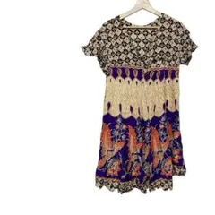 花柄 半袖 膝丈ワンピース　一点物　レディース　カラフル　個性的　おしゃれ