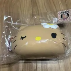 ☆タグ　サンリオ　日焼けキティ　シリコンポーチ　HelloKitty 顔型ポーチ