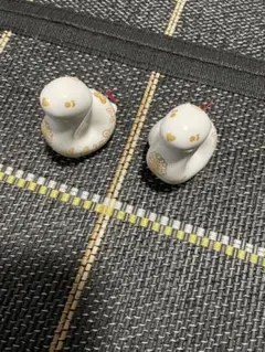 新品未使用　アフタヌーンティー　陶器製へび置物2個セット　おみくじ付きのサムネイル