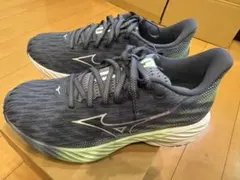 新品ミズノウェーブライダー28 23.5cm