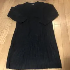 GUで購入した、紺色のリブニットワンピース サイズはS。着丈は94㎝美品