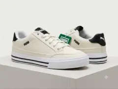 ​新品 PUMA コートクラシック バルク白黒スニーカー25cm395020