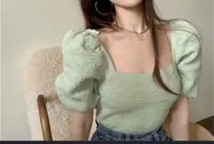 ZARA パフスリーブ テクスチャード トップス ライトグリーン　Mサイズのサムネイル