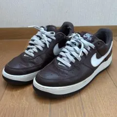 Item thumbnail for item e72c00ac-b556-4cfe-912f-ffbffb1daa98