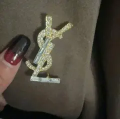 2025年最新】イブサンローラン ブローチの人気アイテム - メルカリ