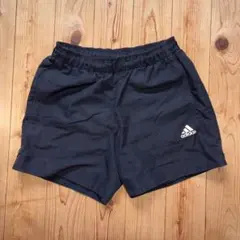 【極美品】adidas Sport Essentials ハーフパンツ Mのサムネイル