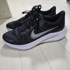 Nike ZOOM WINFLO8 ランニングシューズ ブラック 28.0cm
