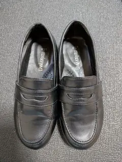黒いローファー フォーマルシューズ