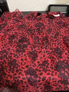 即決の方多少の値下げ可能Alexander McQueen Silk Scarfのサムネイル