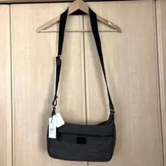 ☆新品未使用タグ付☆TAKEO KIKUCHI ショルダーバッグ グレー/レッド