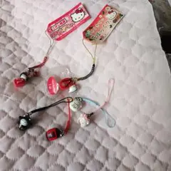ハローキティ・招き猫チャームストラップ5個セット他1個計6個