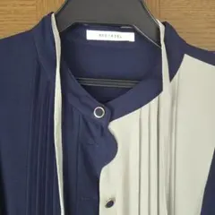 REDYAZEL ネイビー・グレー プリーツワンピース