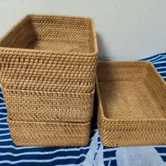 【無印良品】ラタン　カゴ　中4個のサムネイル