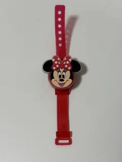 ミニーマウス 赤いストラップ