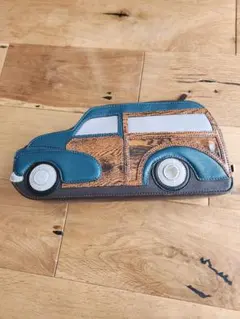 激レア　Kate Spade ケイトスペード　車　クラッチバッグ　ポーチ