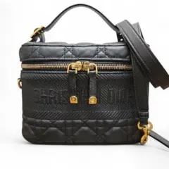 2026年最新】dior バニティバッグの人気アイテム - メルカリ