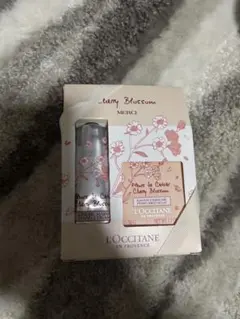 L'OCCITANE チェリーブロッサムメルシー