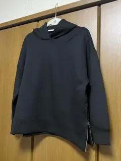 ブラック フード付きパーカー Mサイズ