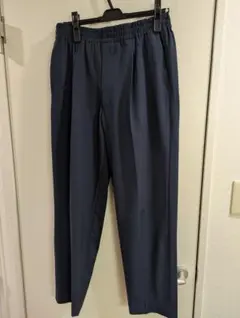 UNIQLO 感動タックパンツ