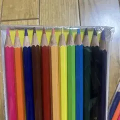 DAISO ダイソー　色鉛筆12色