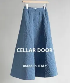 美品　CELLAR DOOR キルティングフレアスカート　ブルー　イタリア製