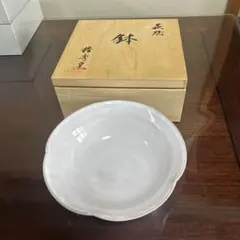 白磁 菓子入れ 八方新気 王侠軍（ハインリック・ワン） - メルカリ