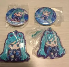 初音ミクあそーとマジカルミライ2025　b賞ラバーマスコットc賞缶バッジセット