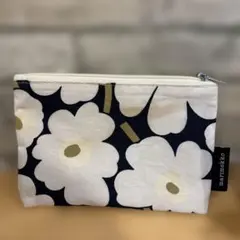 marimekko マリメッコ ポーチ 花柄のサムネイル