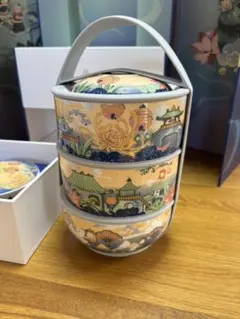 【新品】Minh Long I 蓮の花柄 陶磁器花瓶 ベトナム製 限定品ミンロン 新品】Minh Long I 蓮の花柄 陶磁器花瓶 ベトナム製 限定品