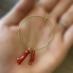 枝珊瑚　 フープピアス