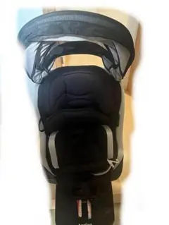ISOFIX アップリカ チャイルドシート　クルリラ　車　黒　ブラック