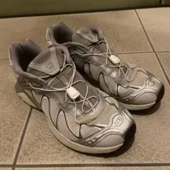 サロモン 靴 Salomon スニーカー シルバー グレー ハイテクのサムネイル