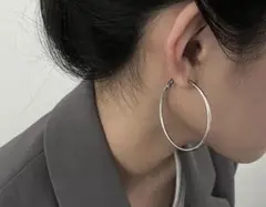 〖新品未使用〗存在感 大きめ 5cm シルバー フープピアス 可愛い