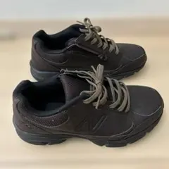 New Balance MW363DBスニーカー ジッパー付き 4E