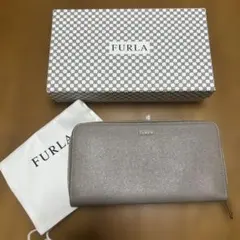 FURLA フルラ 長財布 ラウンドファスナー グレーのサムネイル