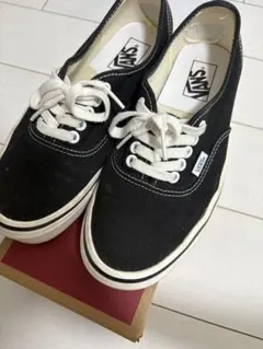 オーセンティック スニーカー
