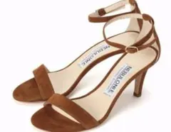 完売カラー ネブローニ サンダル