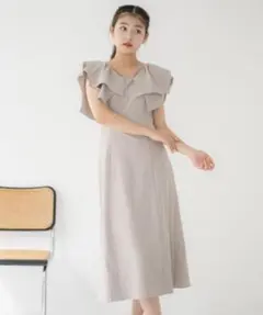 レディアゼル タックフリルカラーワンピース