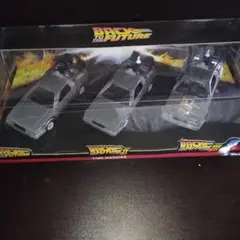 バックトゥザフューチャー 1/32 デロリアン 3台セット JADA TOYSのサムネイル