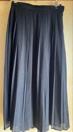 黒 メッシュ プリーツロングスカートのサムネイル